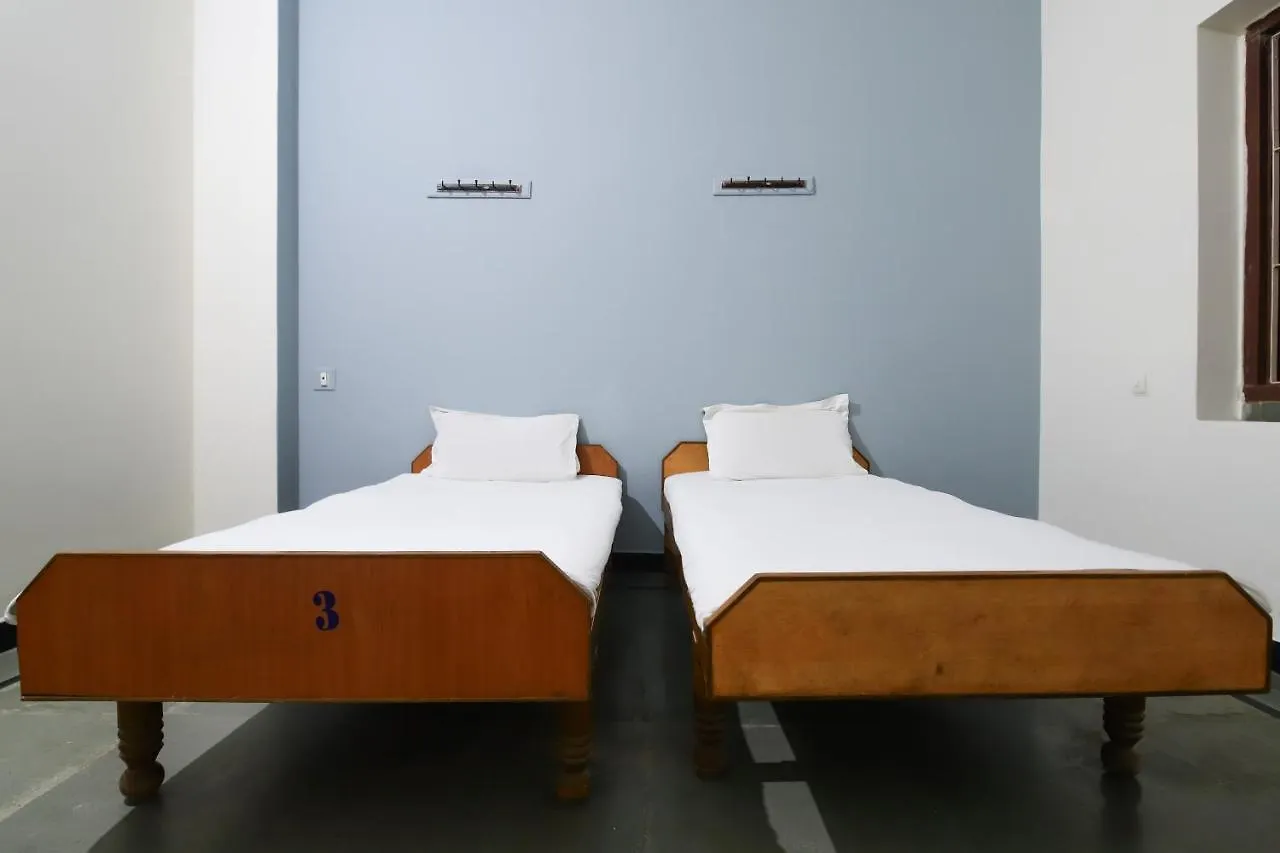Spot On 64233 Grand Ganga View Hotel Varanasi 3*,  India