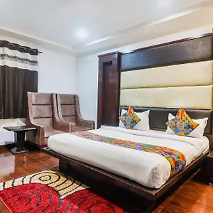 Fabexpress Sandberry - Prashant Vihar Hotel Delhi (National Capital Territory of India)